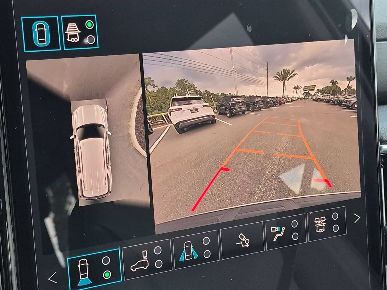 2026 GMC Yukon Denali - Photo 15