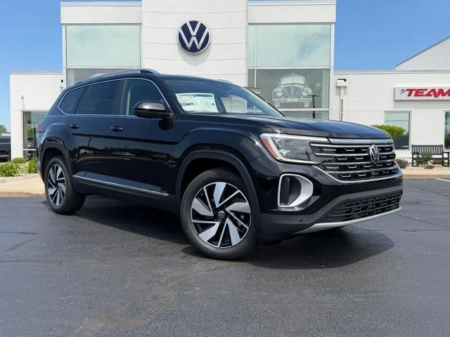 New 2026 Black Volkswagen 2.0T SEL image 1