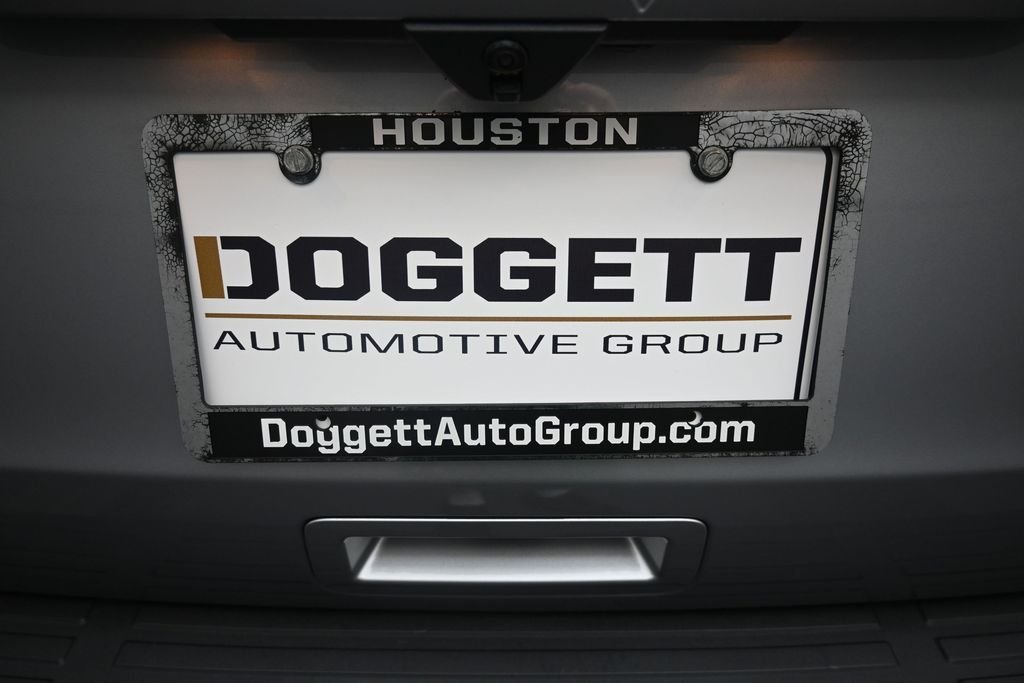Used 2022 Silver Ford XLT image 23