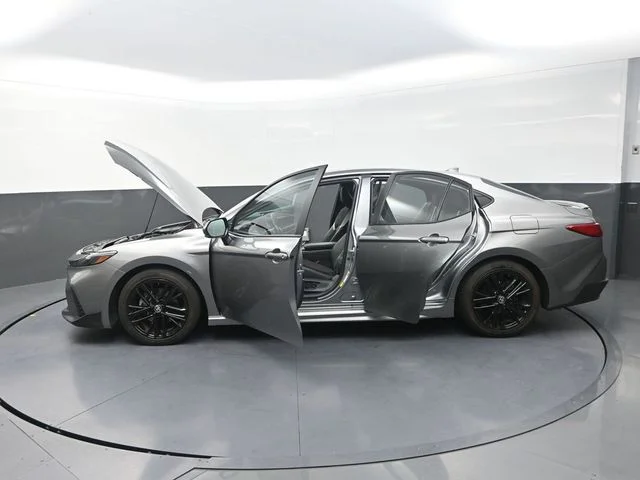 Used 2025  Toyota SE image 41