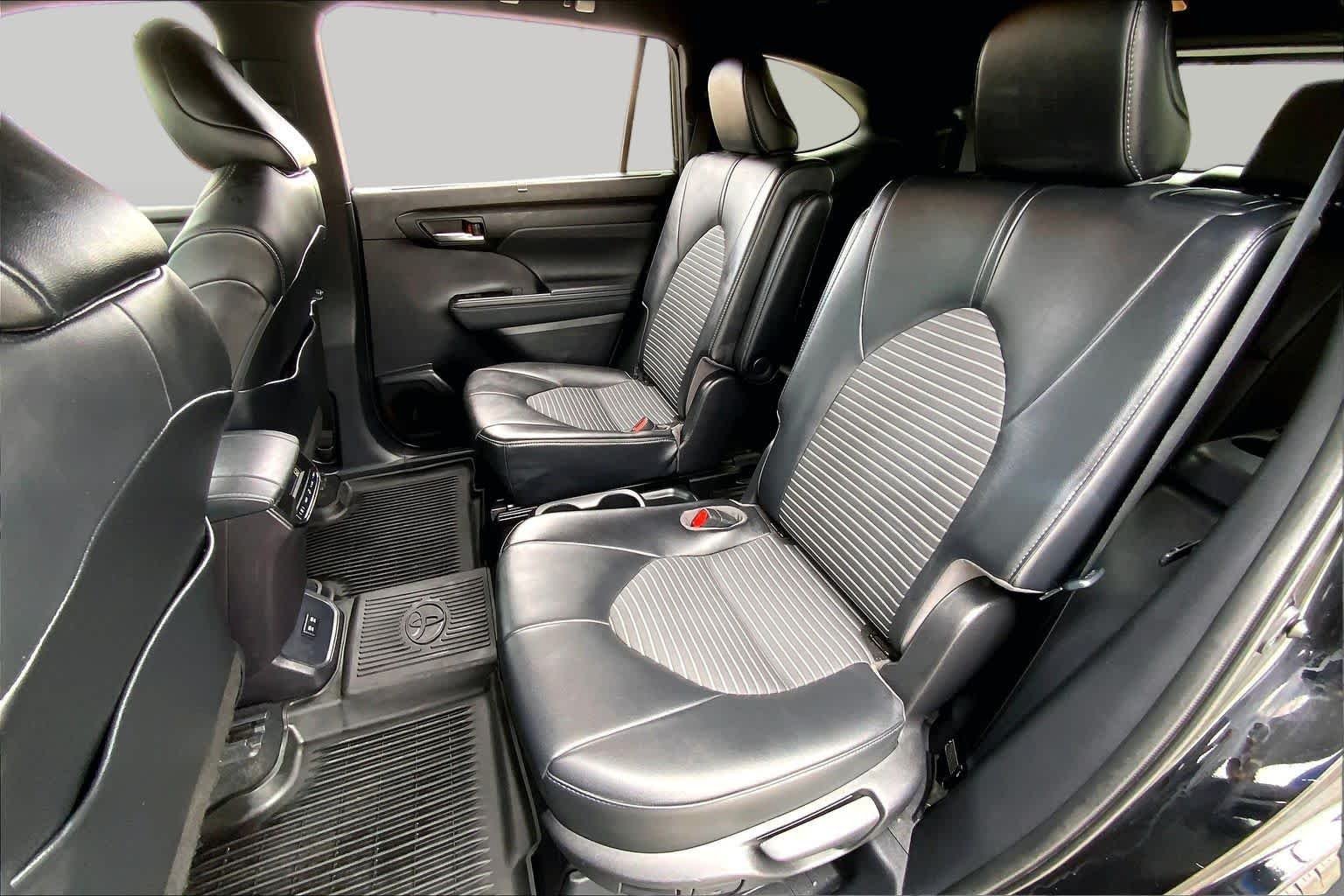 Used 2021 Midnight Black Metallic Toyota XSE image 20