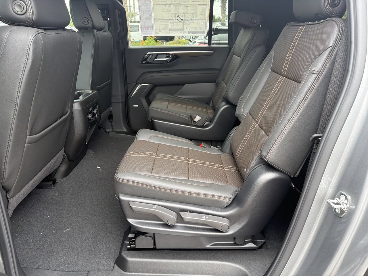 2026 Chevrolet Suburban High Country - Photo 24