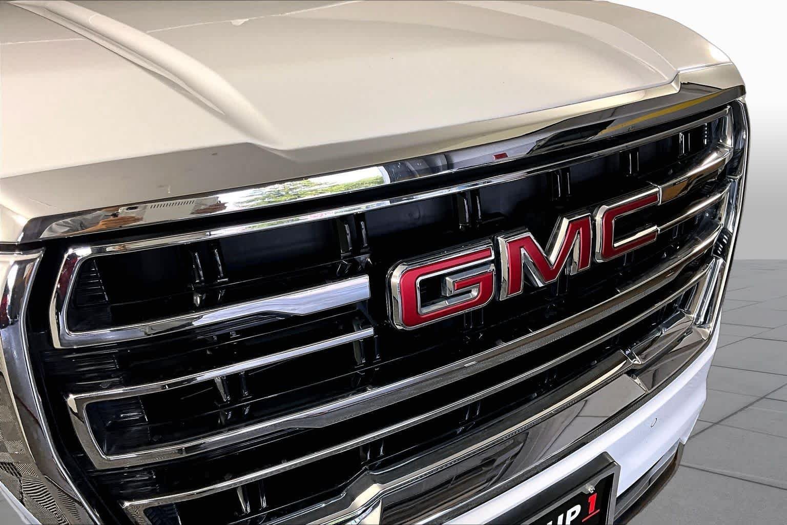 Used 2022 Summit White GMC SLT image 29