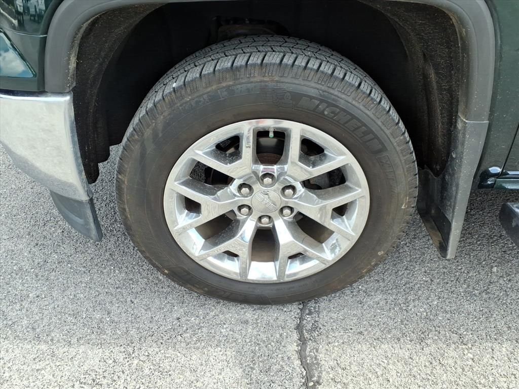 Used 2014 Emerald Green Metallic GMC SLT image 10