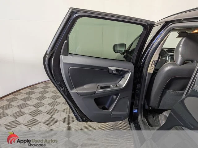 Used 2010 Gray Volvo 3.2 image 26