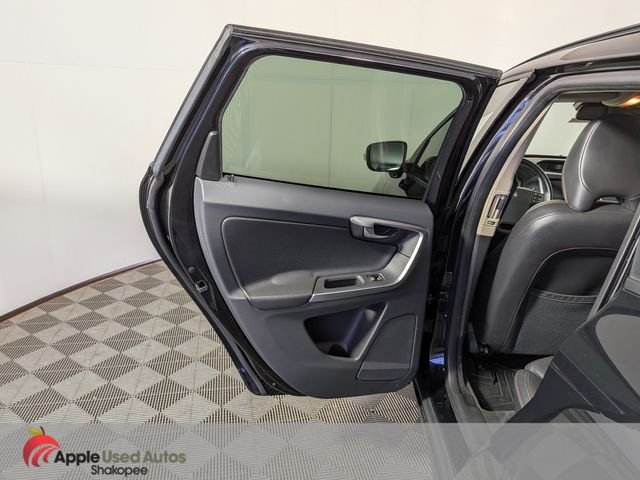 Used 2010 Gray Volvo 3.2 image 26