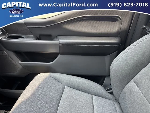 Used 2025 Black Ford XLT image 29