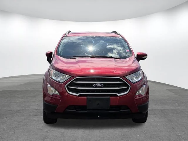 Used 2020 Ruby Red Metallic Ford SE image 2