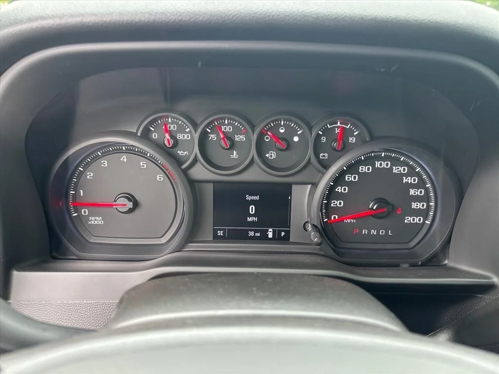 Used 2025 White GMC Pro image 28