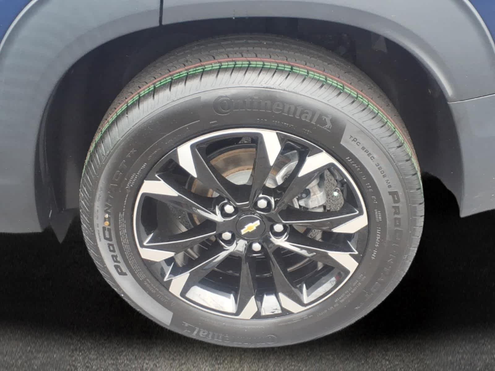 Used 2022 Blue Glow Metallic Chevrolet LT image 9
