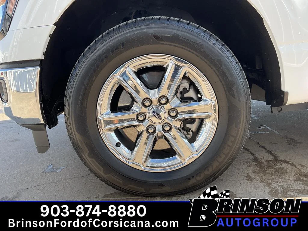 Used 2024 Oxford White Ford XLT image 14