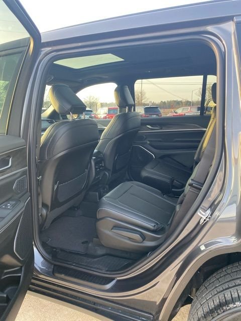New 2026 Baltic Gray Metallic Clearcoat Jeep Limited image 11