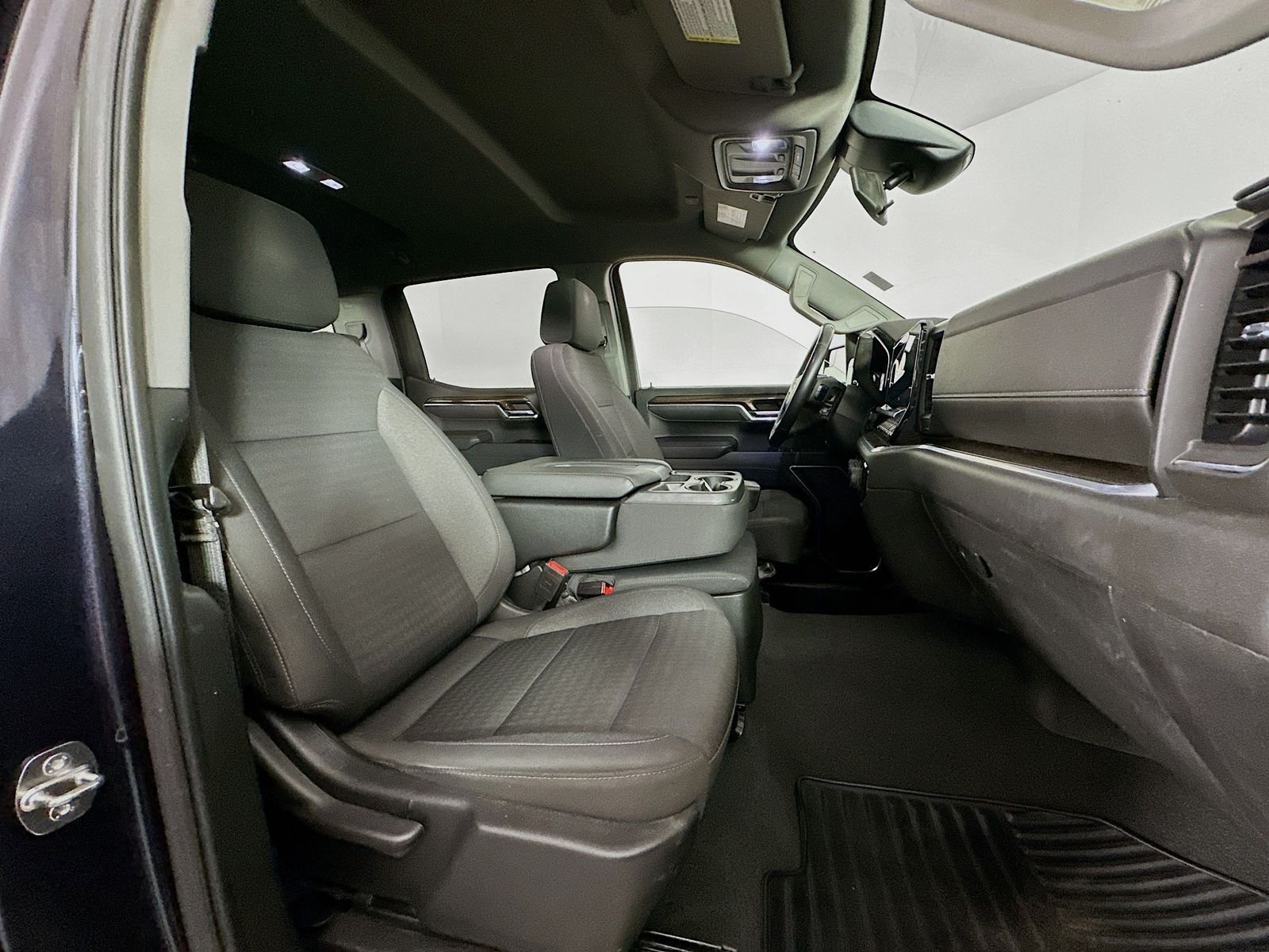 Used 2022 Dark Ash Metallic Chevrolet LT image 29