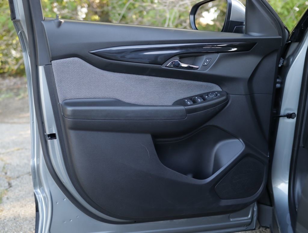 Used 2025 Sterling Gray Metallic Chevrolet LT image 21
