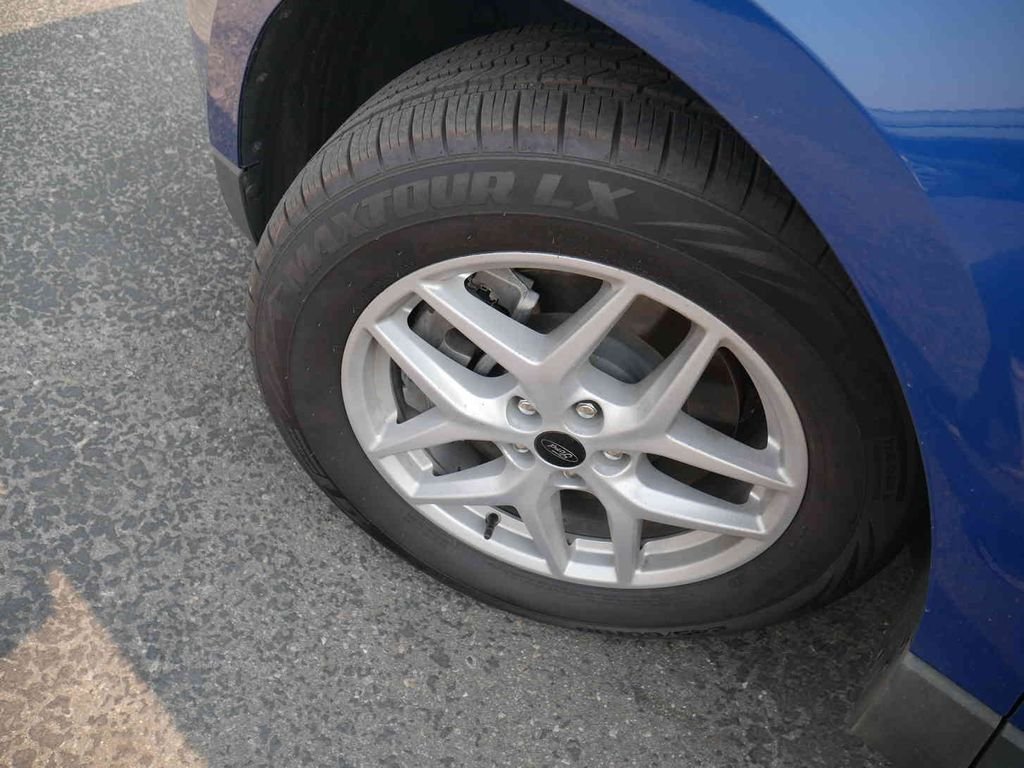 Used 2024 Blue Ford SEL image 12