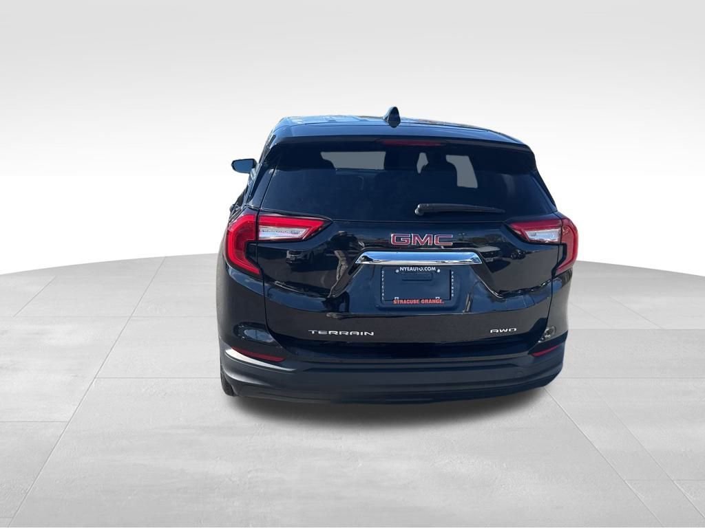 2022 Gmc Terrain SLE photo 3