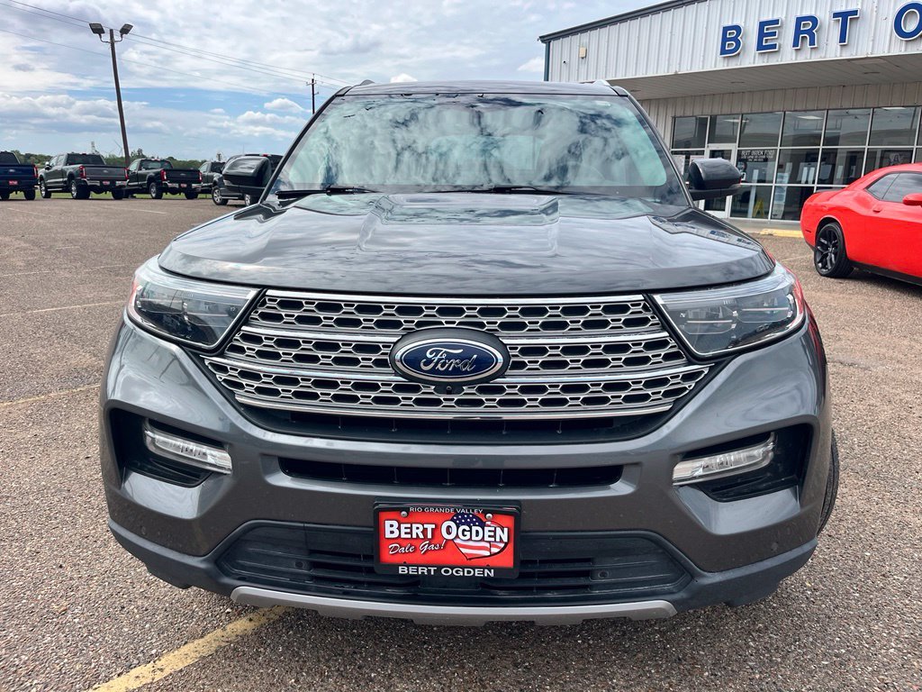 Used 2023 Gray Ford Limited image 2