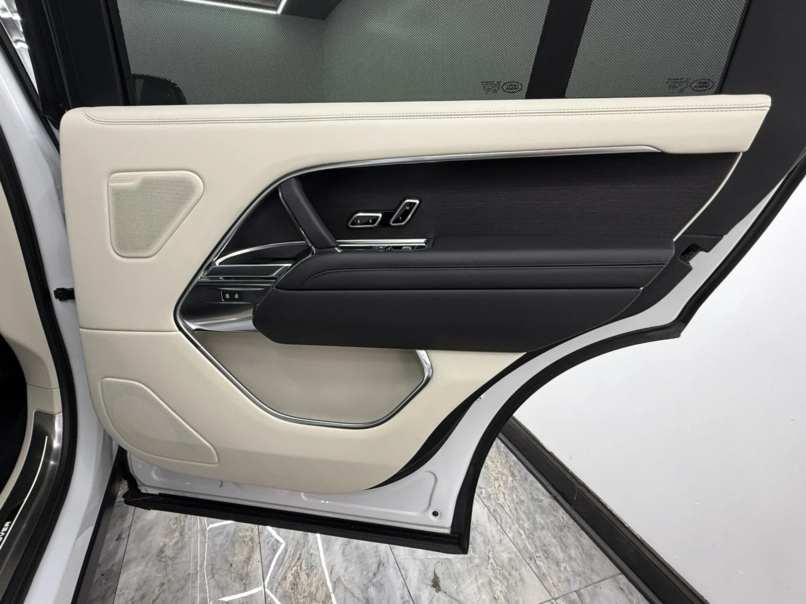 2022 Land Rover New Range Rover SE - Photo 49
