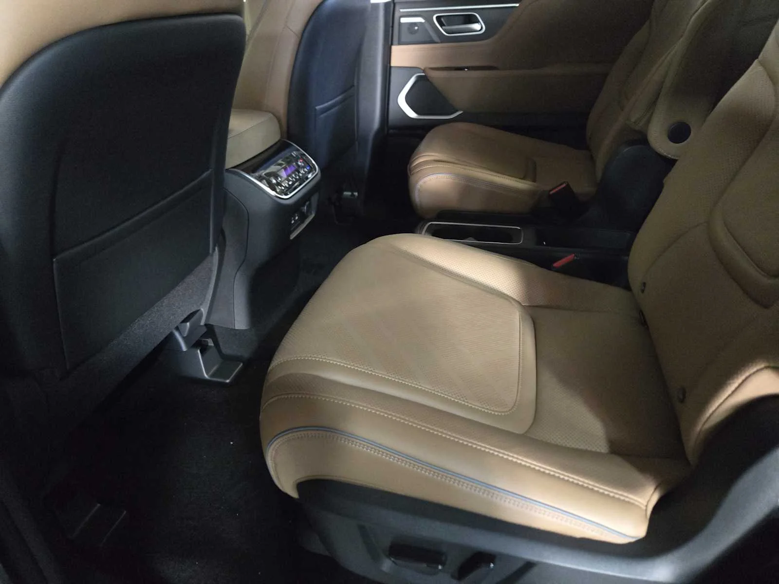 New 2026 DYNAMIC METAL INFINITI Luxe 2WD image 18