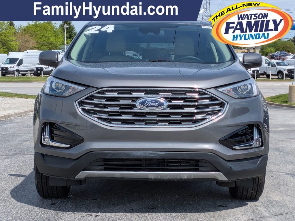 Used 2024 Gray Ford SEL image 8