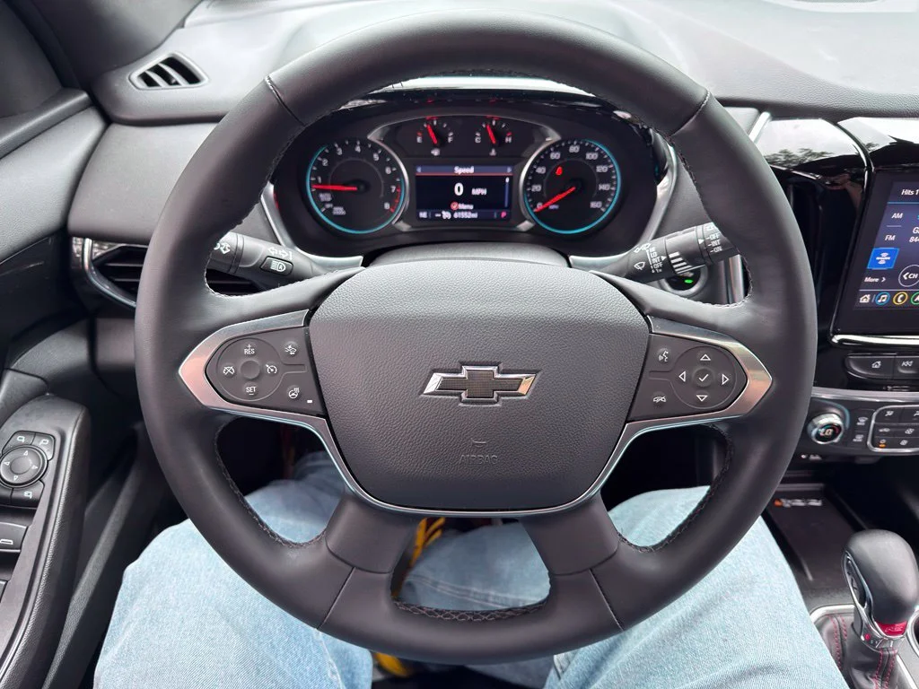 Used 2023 Red Chevrolet RS image 41