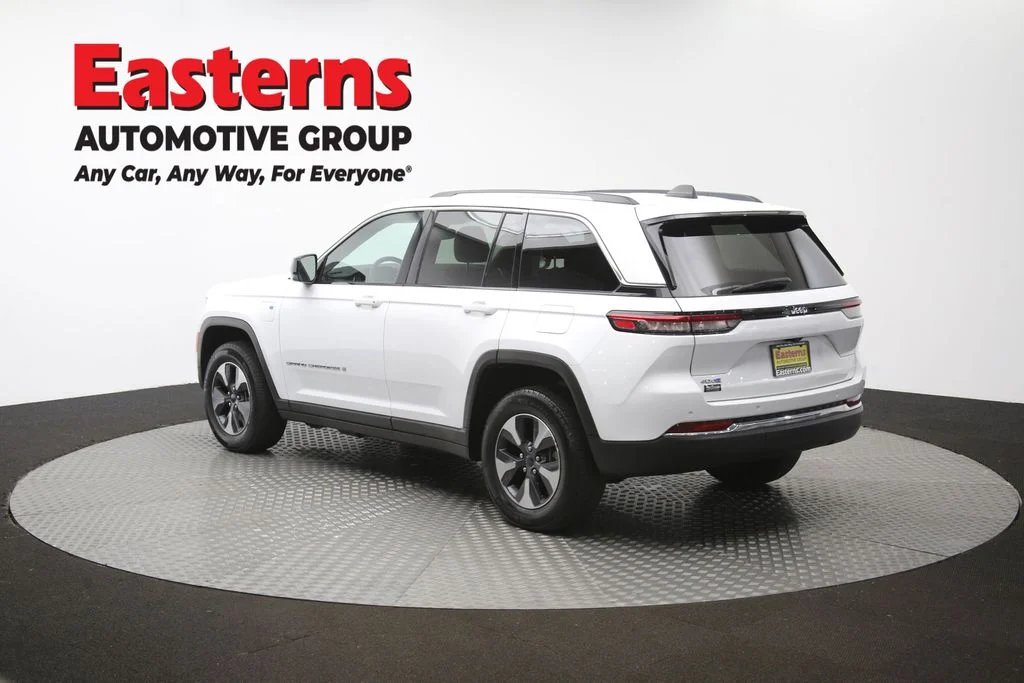Used 2022 White Jeep 4xe image 67