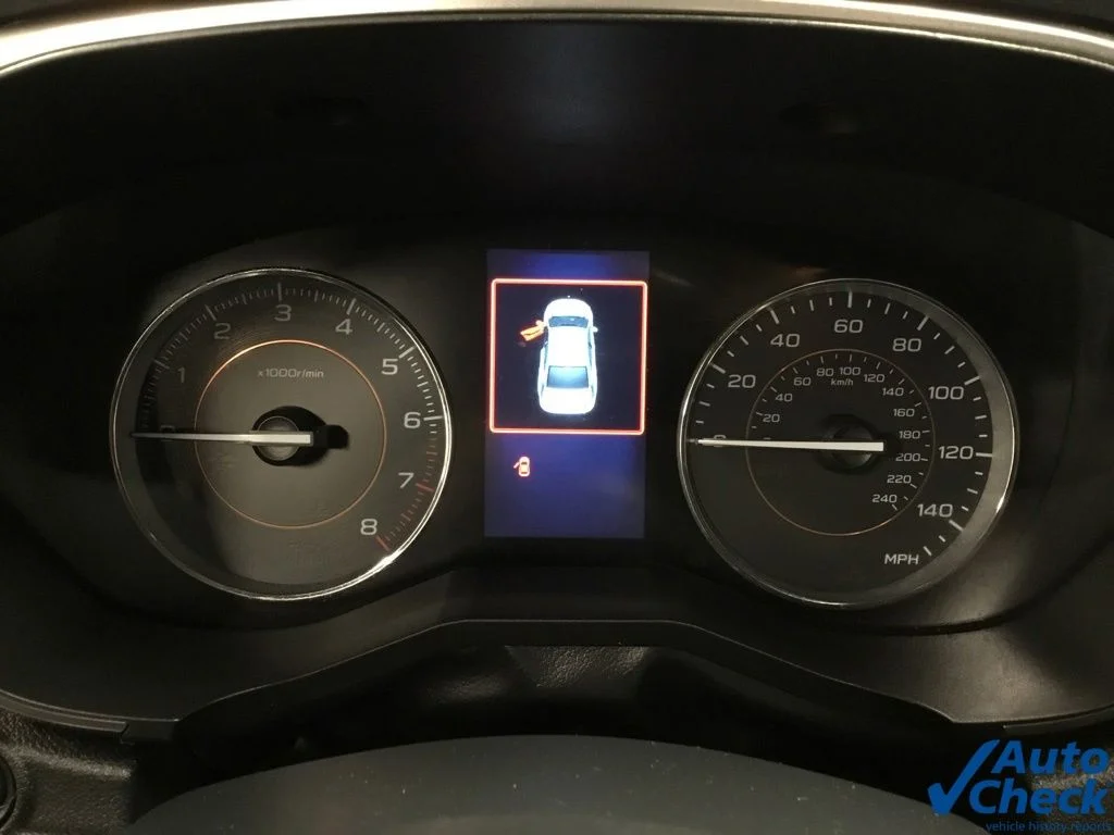Used 2018 Gray Subaru 2.0i Limited image 41