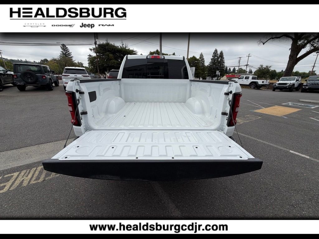 New 2026 Bright White Clear-Coat Exterior Paint RAM Tradesman image 25