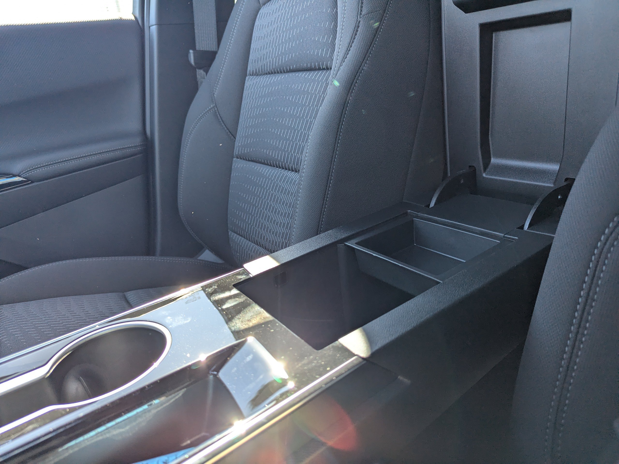 2027 Chevrolet Equinox LT - Photo 25