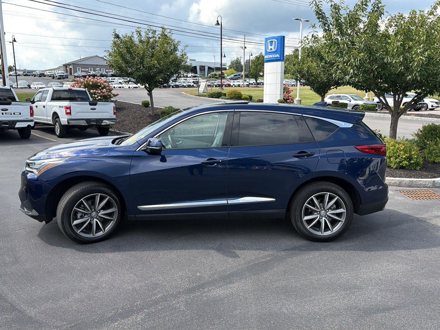 Used 2024 Fathom Blue Pearl Acura SH-AWD w/Tech image 4