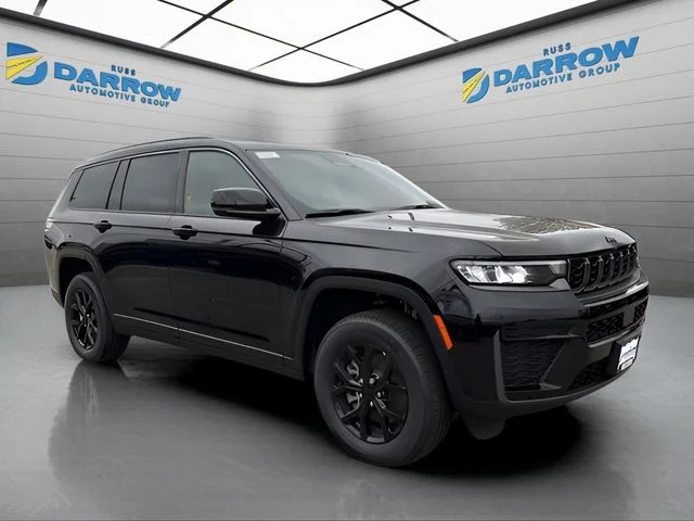 New 2026 Diamond Black Crystal Pearl-Coat Exterior Paint Jeep Altitude image 7