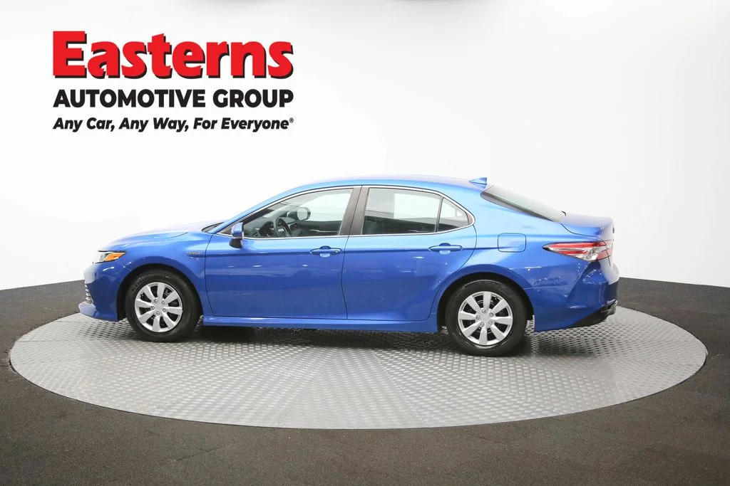 Used 2020 Blue Toyota LE image 57