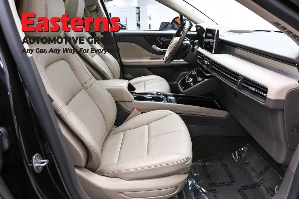 Used 2022 Black Lincoln Standard image 28