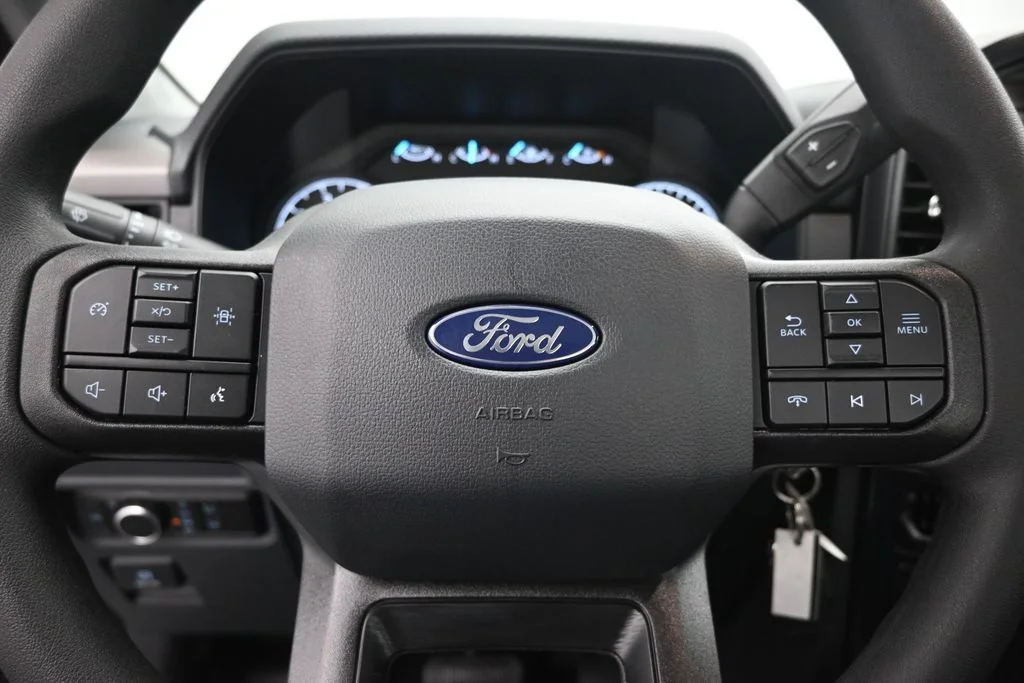 New 2026 Oxford White Ford XL image 10