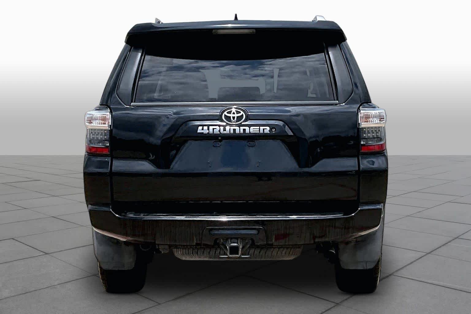 Used 2015 Attitude Black Metallic Toyota SR5 image 5