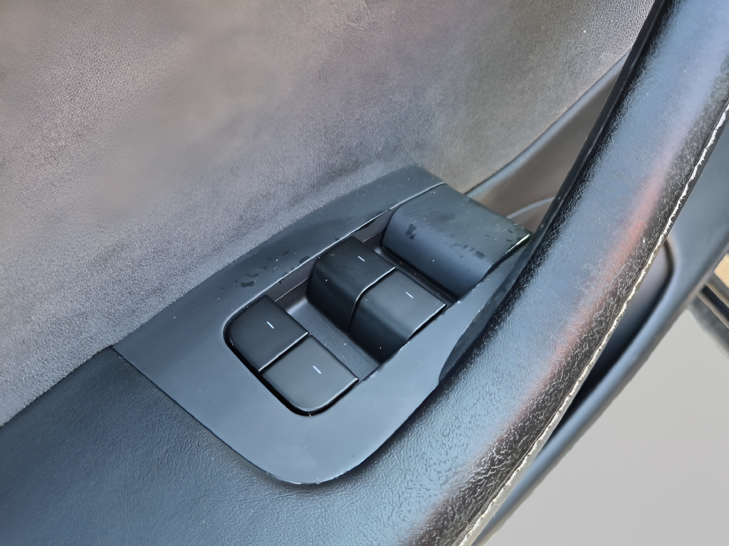 Used 2021 Black Tesla Long Range image 15
