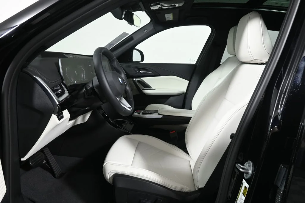 New 2026 Black BMW xDrive28i image 3