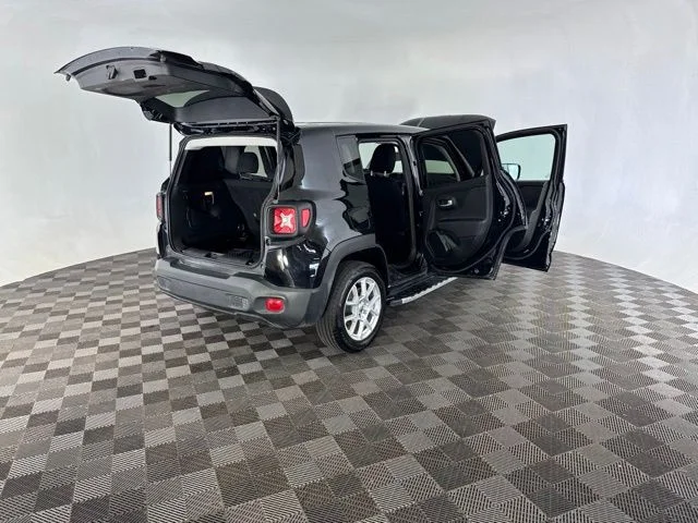 Used 2023 Black Jeep Latitude image 16