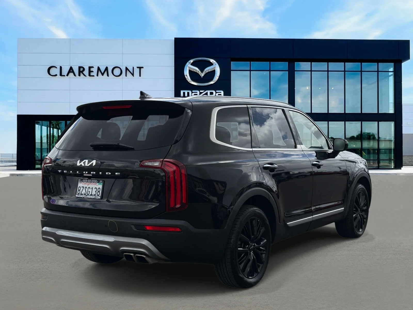Used 2022 Black Copper Kia SX FWD image 5