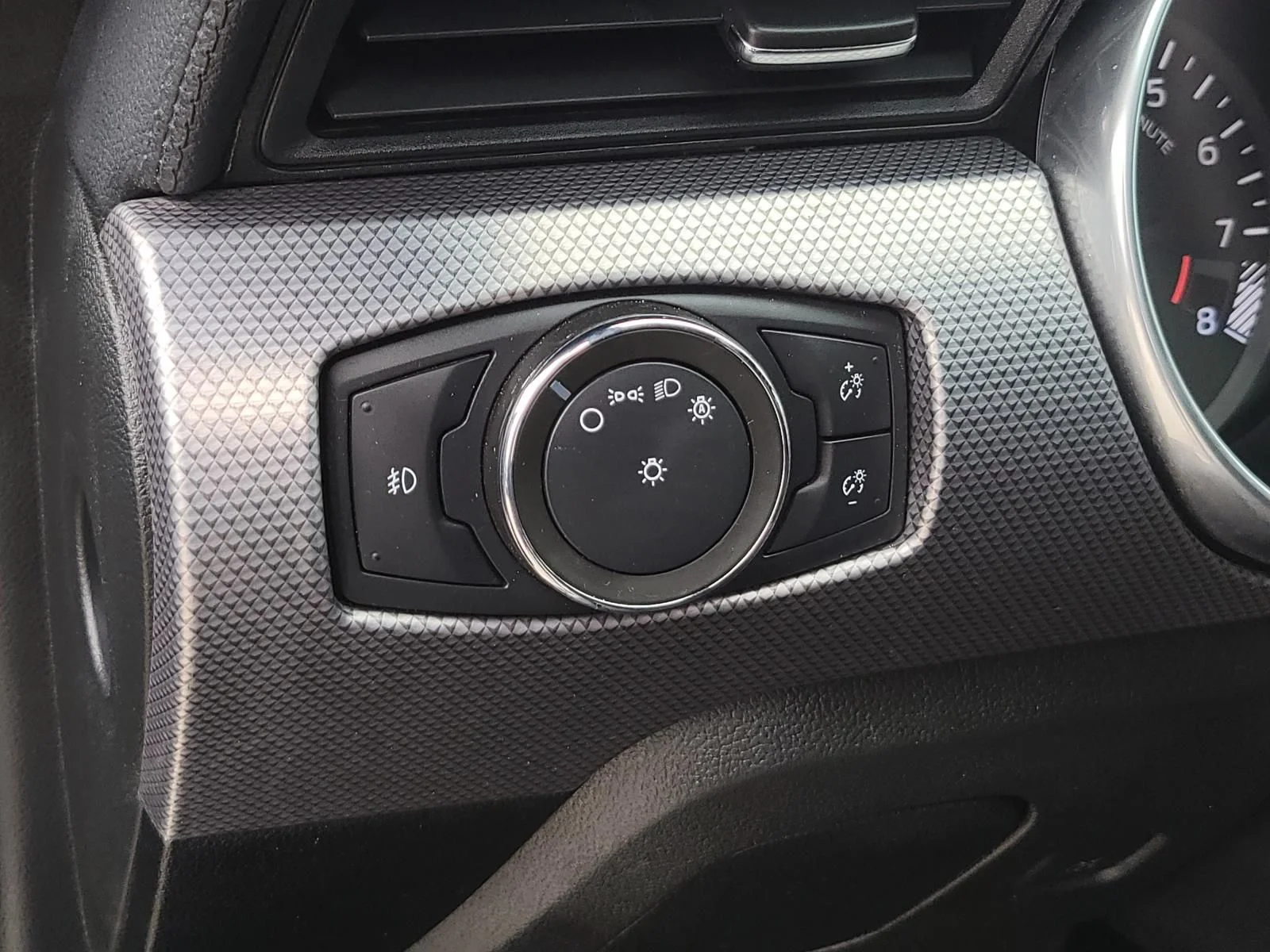 Used 2021 Black Ford GT image 17