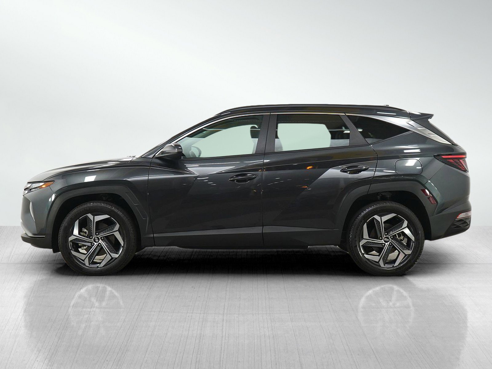 Used 2023 Hyundai Tucson SEL with VIN 5NMJFCAE3PH264709 for sale in Minneapolis, Minnesota