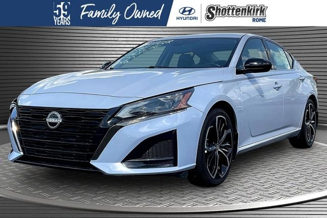 2023 Nissan Altima 2.5 SR