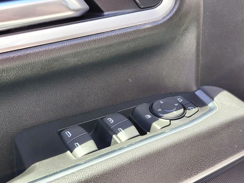 2025 Chevrolet Silverado 2500HD LT - Photo 17