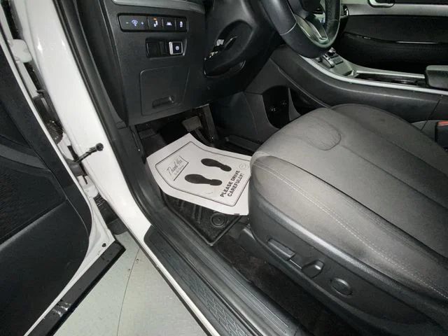 Used 2022 White Hyundai SEL image 12
