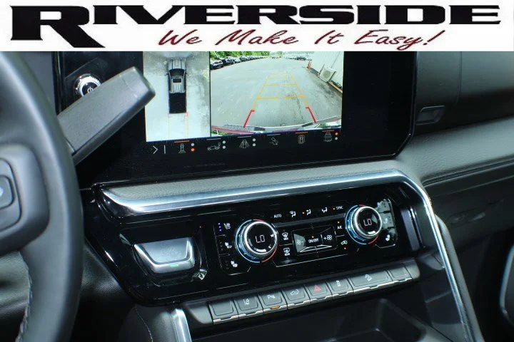 Certified Used 2025 White Frost Tricoat GMC Denali image 14