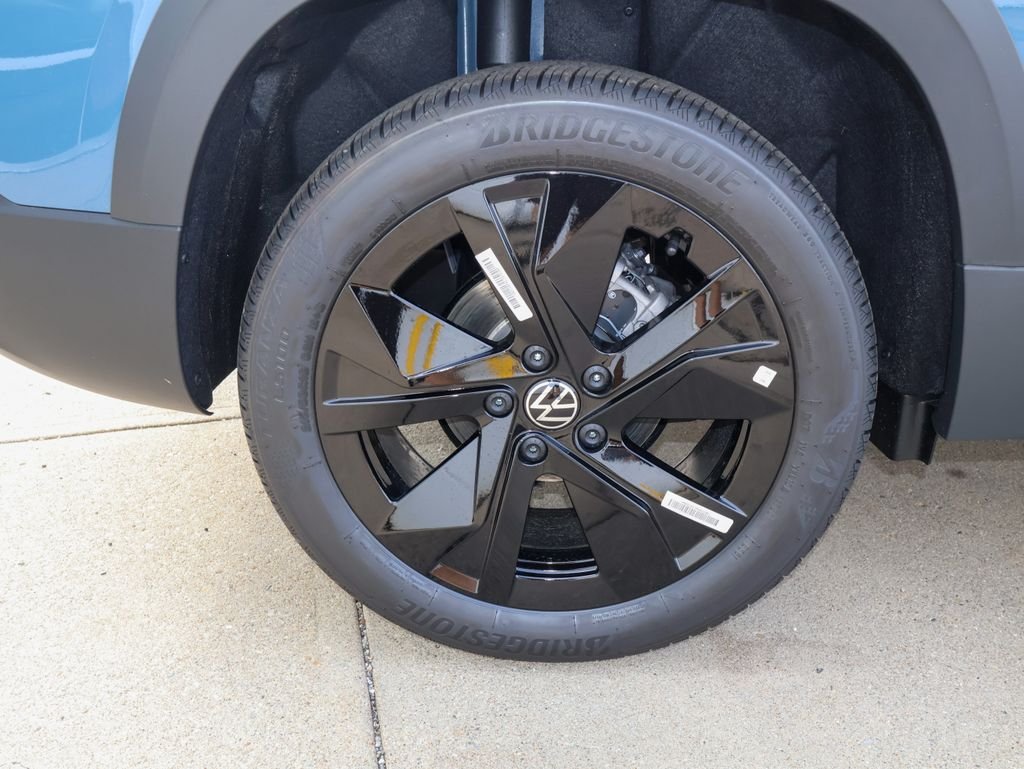New 2026 Blue Volkswagen 1.5T SE image 9
