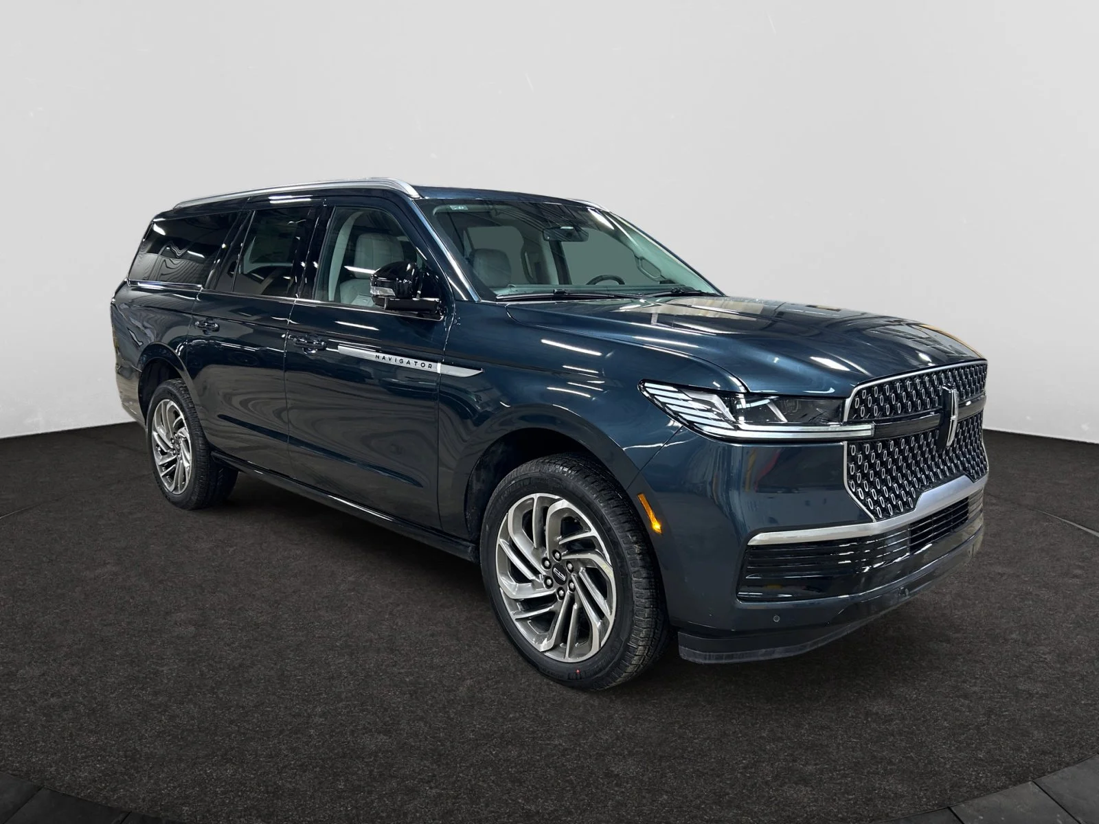 New 2026 Flight Blue Metallic Clearcoat Lincoln Reserve image 7