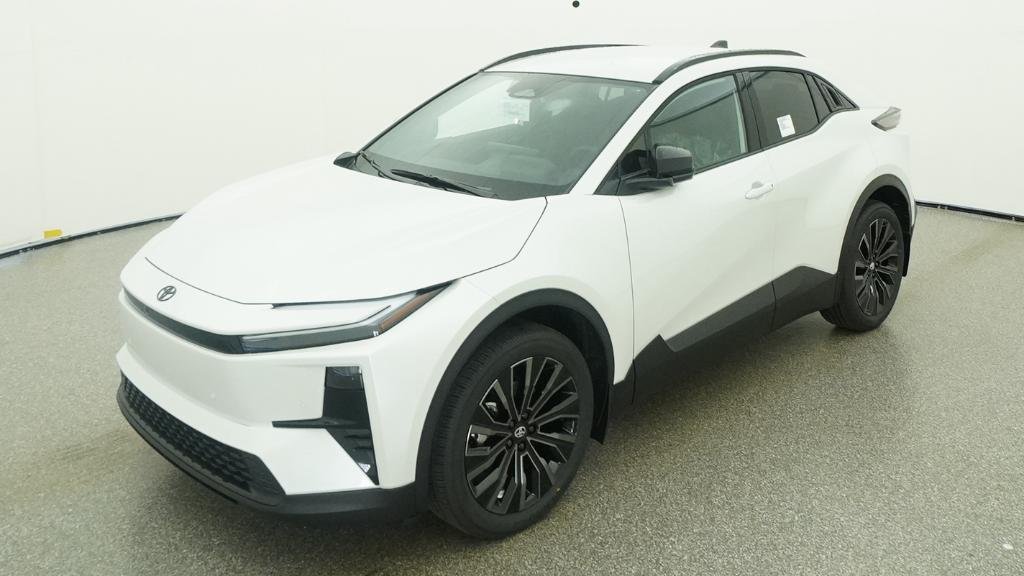 New 2026 Wind Chill Pearl Toyota XSE image 30