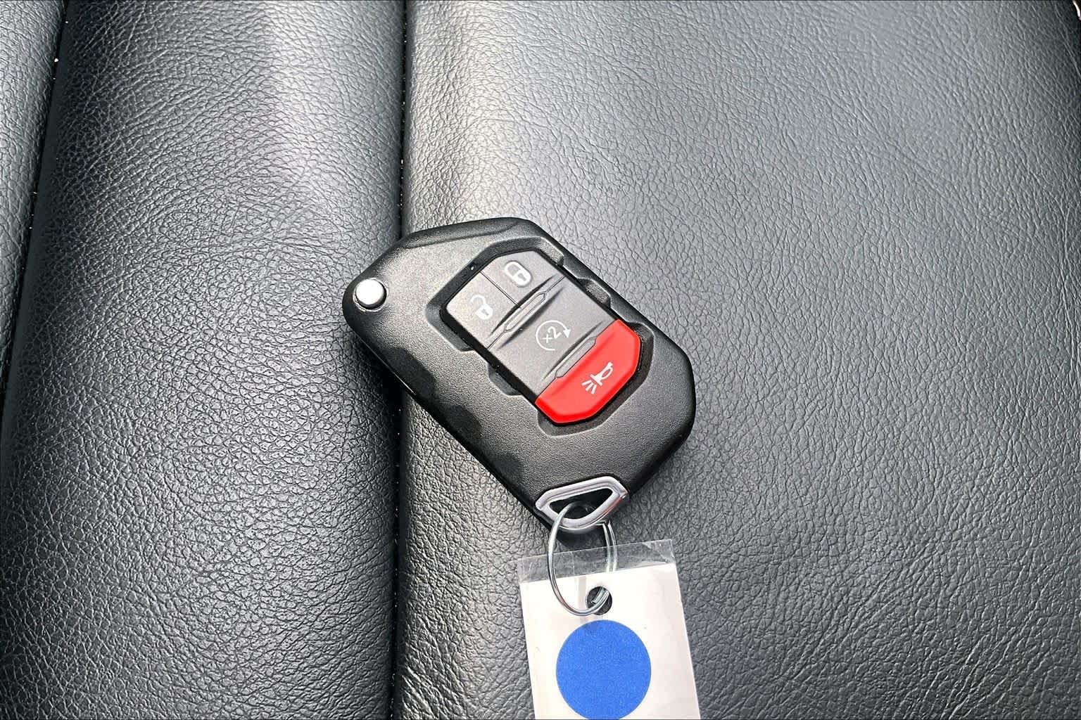 Used 2023 Punkn Metallic Clearcoat Jeep Rubicon 392 image 14