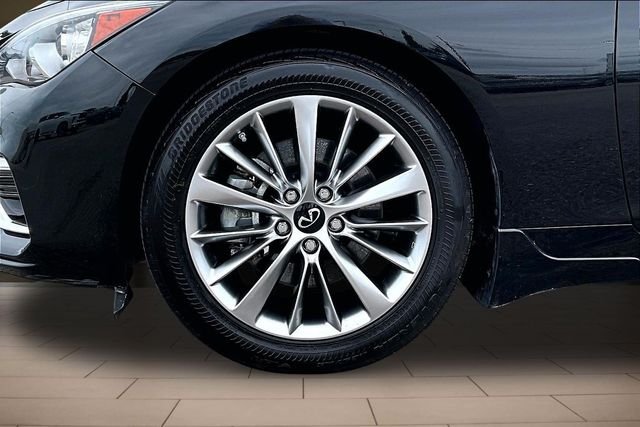 Used 2023 Black INFINITI LUXE image 9